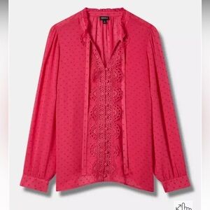 Torrid Chiffon Clip Dot Ruffle Neck Tie Front Top, size 4